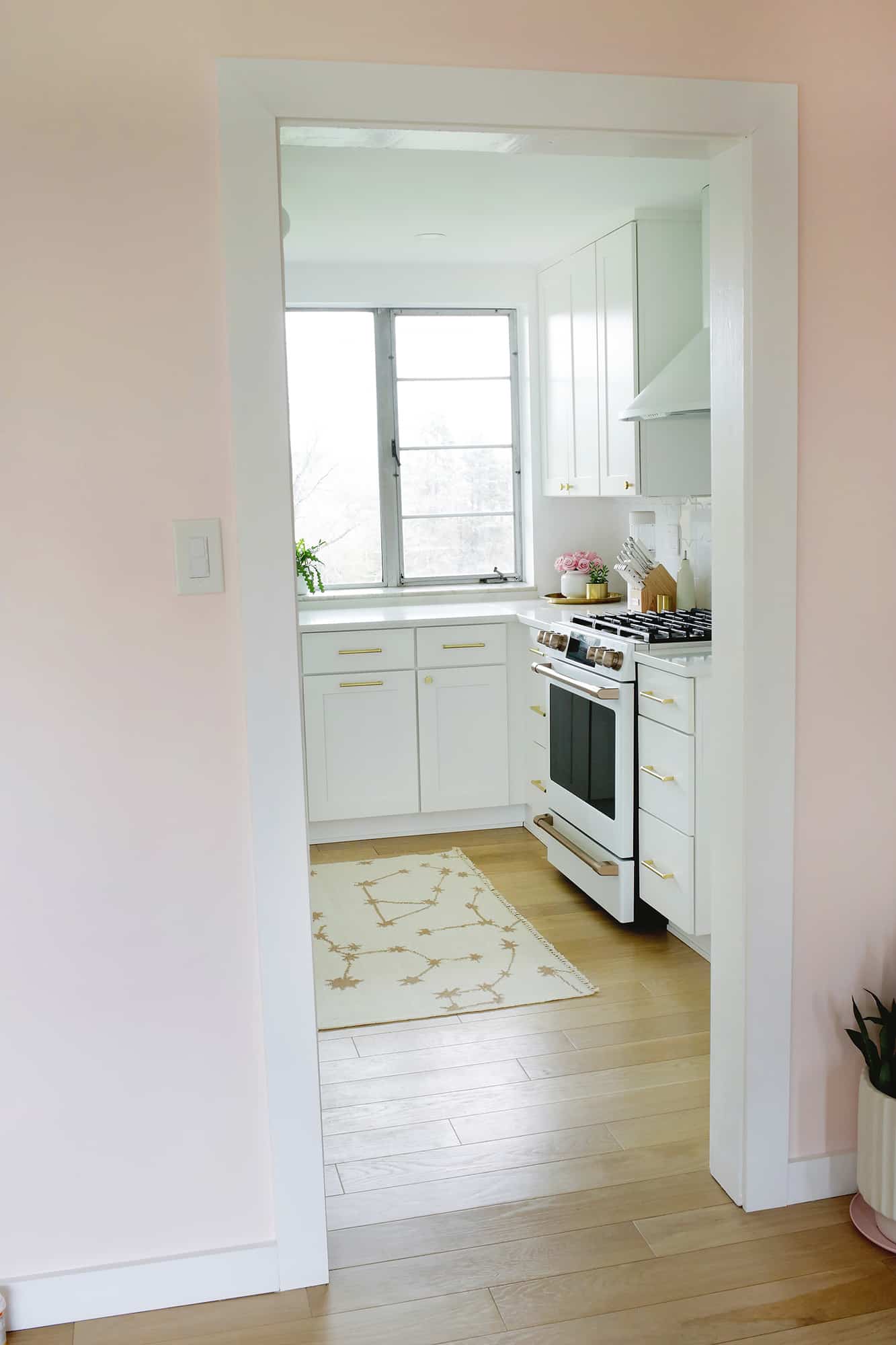 view into kitchen from living room