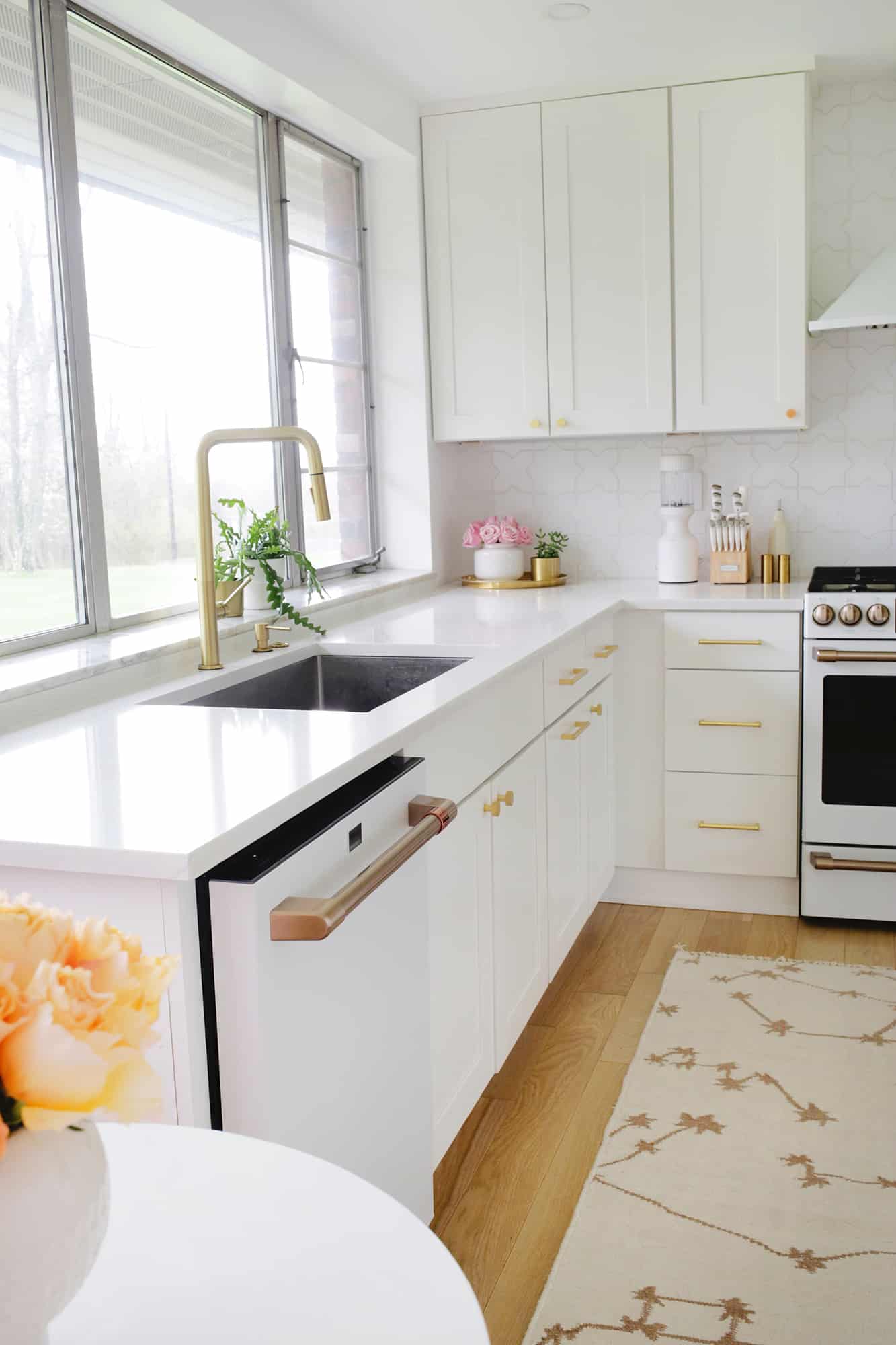 countertop view in kitchen