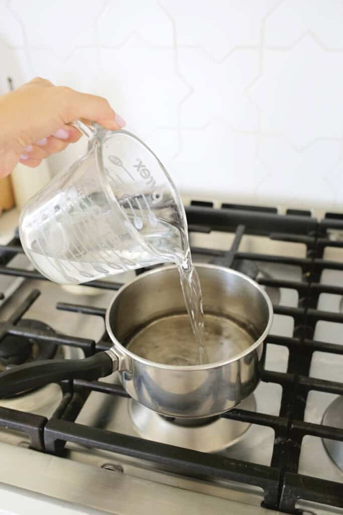 making sweet tea